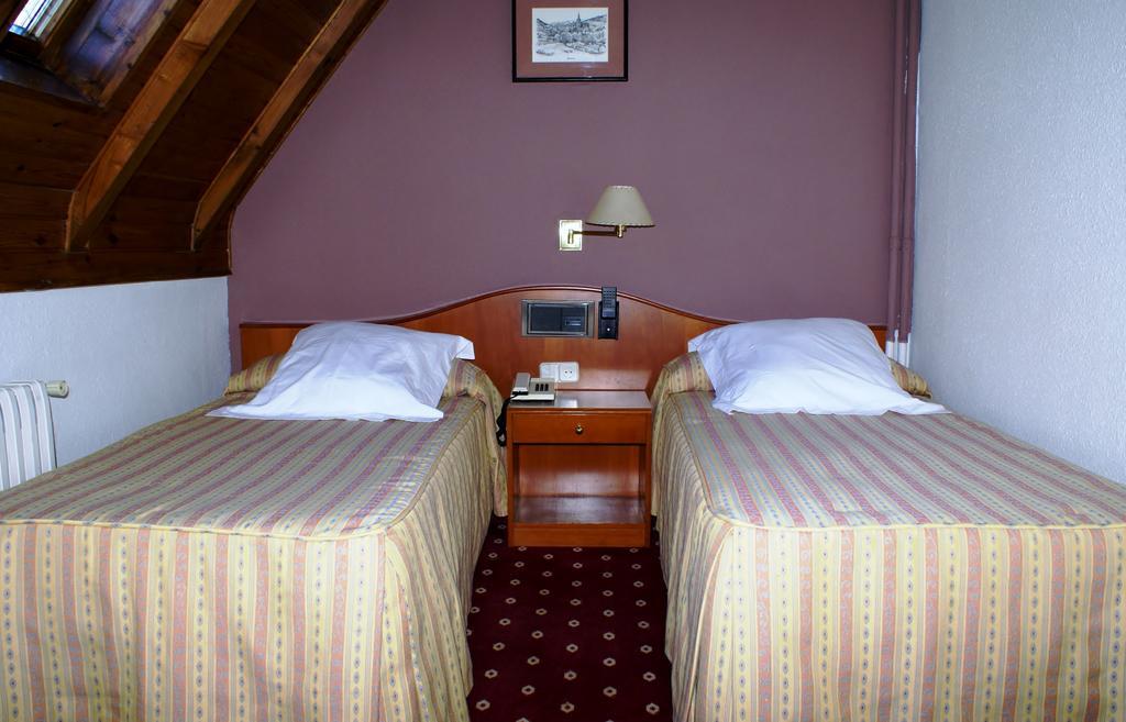 Hotel Edelweiss Артієс Екстер'єр фото
